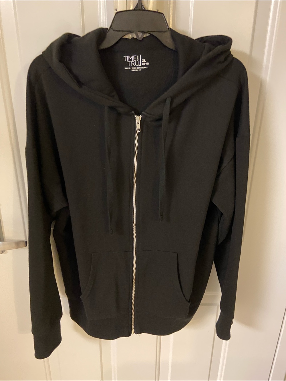 🖤Black zip-up hoodie🖤